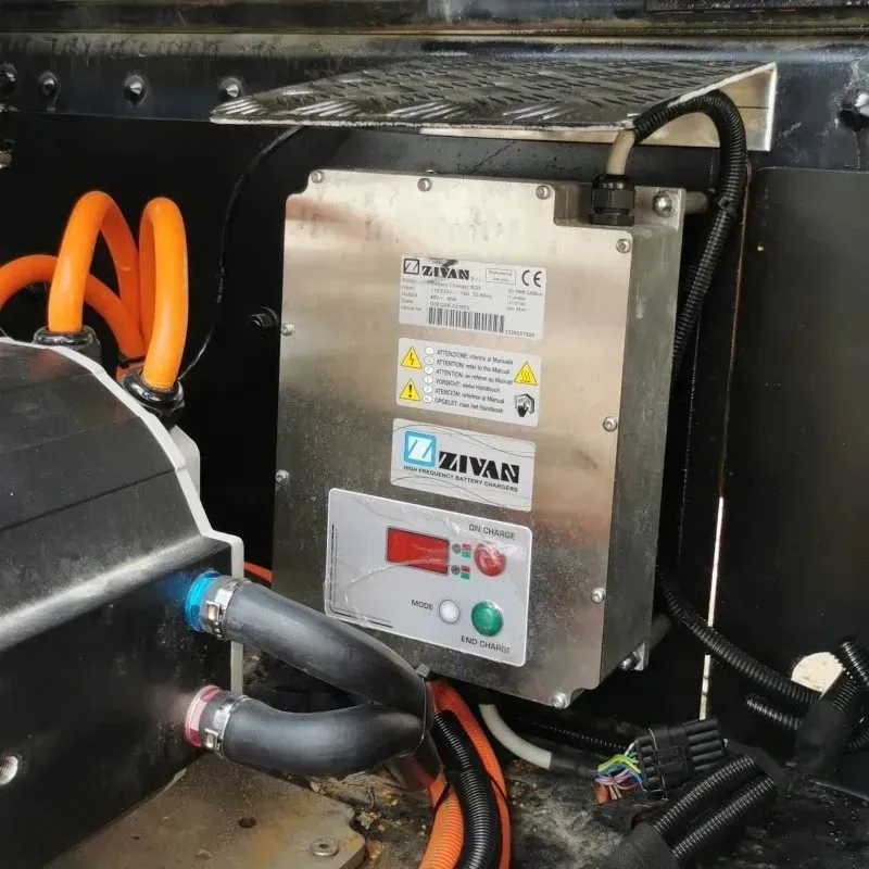 ZIVAN - SG3 - Chargeur plomb 96V 25A